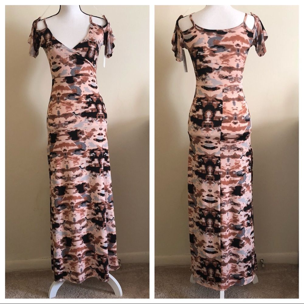 New short sleeve maxi dress with slit to the side size S